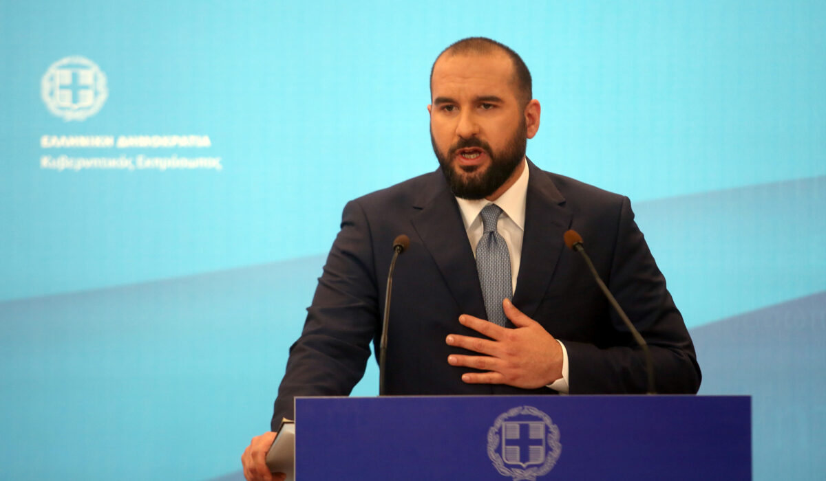 Τζανακόπουλος: «Δίνουμε μάχη για να βελτιώσουμε τη ζωή των πολιτών»