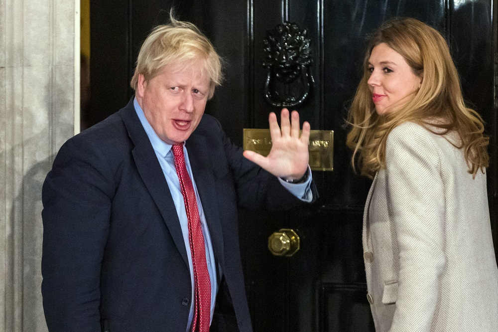 Carrie Symonds: Σε «απομόνωση» η αρραβωνιαστικιά του Μπόρις Τζόνσον