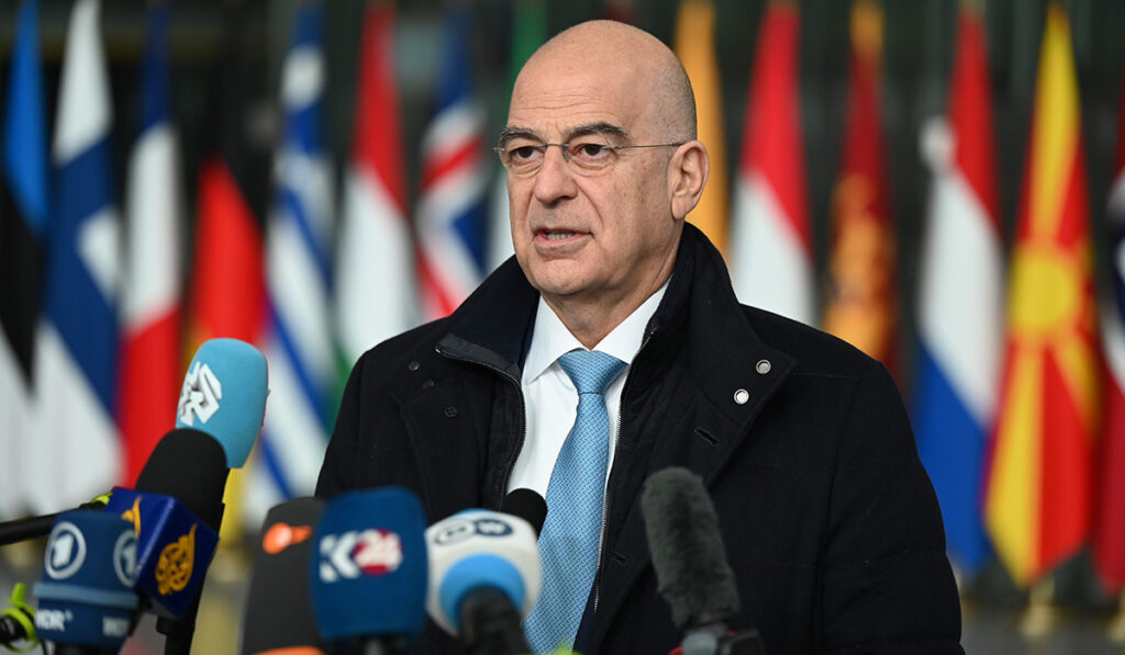 Ο Δένδιας διαψεύδει την «Εστία» για τα περί «διαφωνίας κορυφής για τα ελληνοτουρκικά»