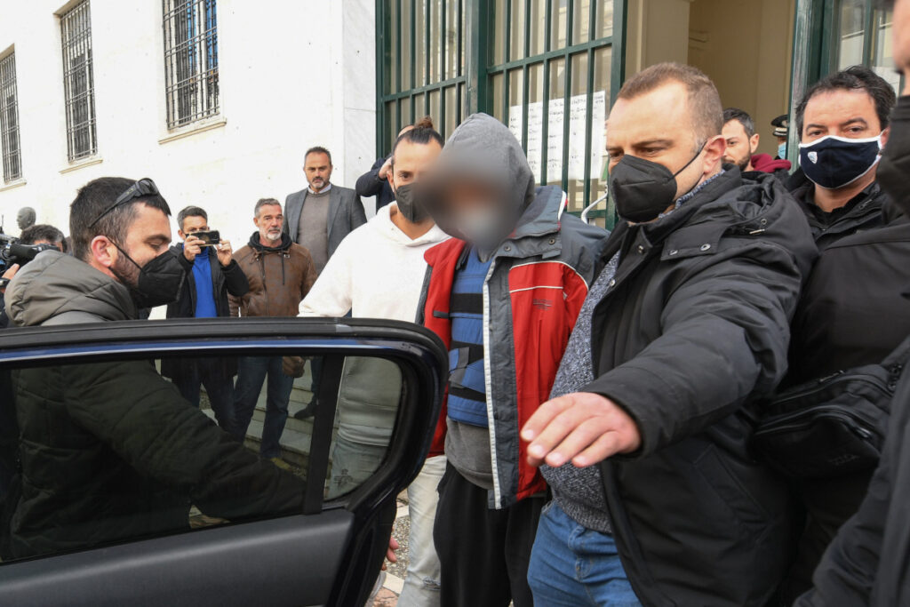 Ανδραβίδα: Τέσσερις φορές ισόβια στον «μακελάρη» που ξεκλήρισε οικογένεια