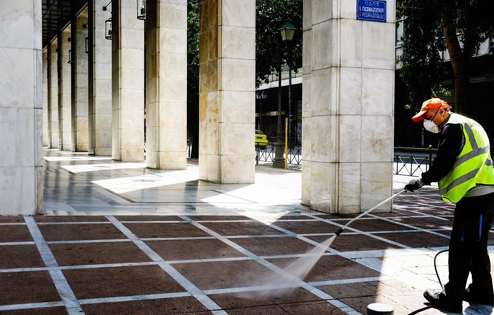 Κορονοϊός: 93 νεκροί, 72 νέα κρούσματα