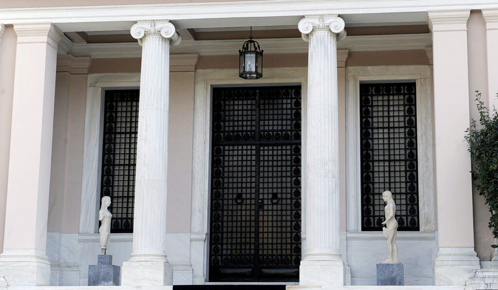 Τα παράπονά τους στο… Μαξίμου