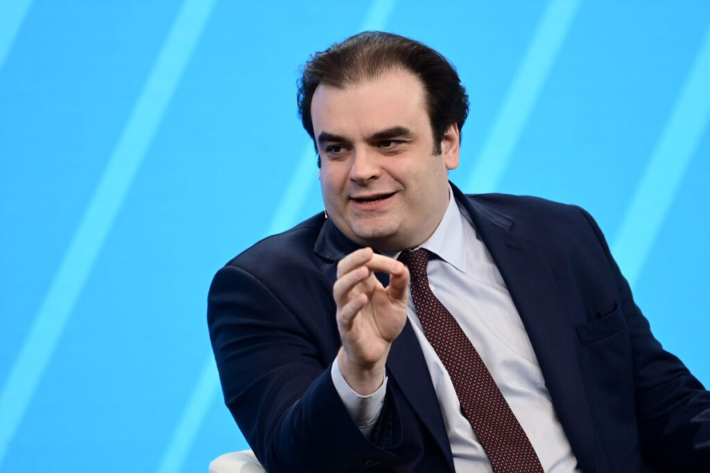 Πάει σύννεφο η αποβολή για κινητά στα σχολεία: Τιμωρήθηκαν ήδη 16.000 μαθητές