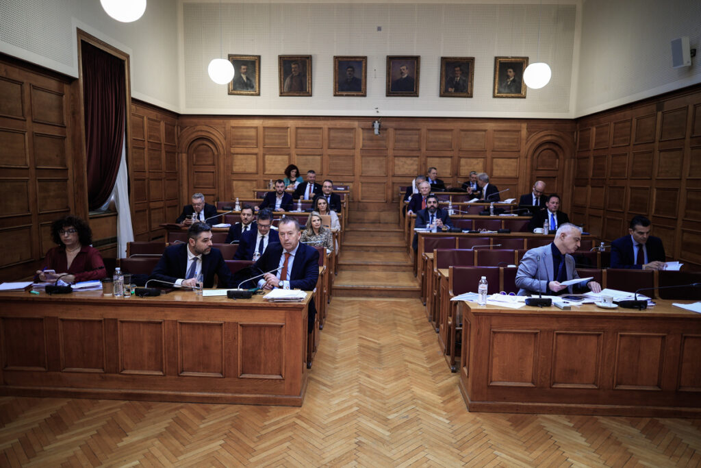 Τέμπη: Εξώδικο από την οικογένεια του μηχανοδηγού στην εξεταστική