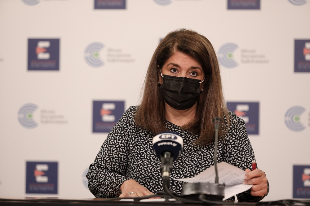 Στα 8.500 τα ενεργά κρούσματα, τα μισά στην Αττική – Τι ανησυχεί τους ειδικούς
