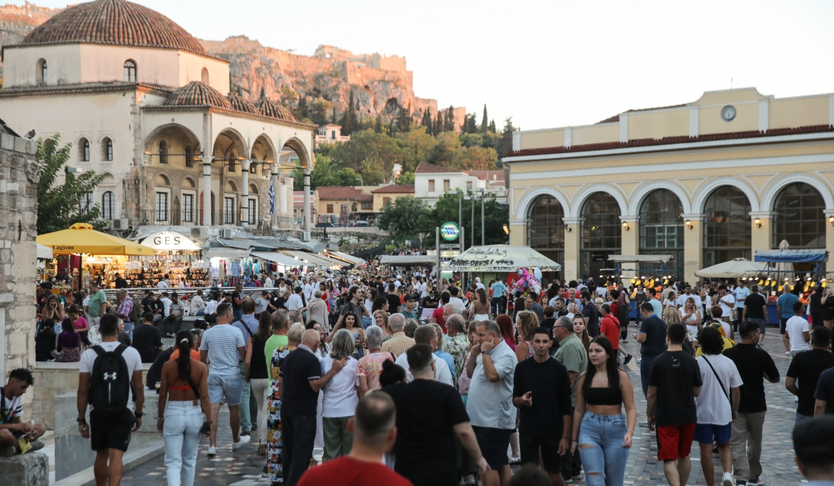 Αυξήθηκαν οι θάνατοι: 147 σε μία εβδομάδα – Σχεδόν 54.000 τα κρούσματα