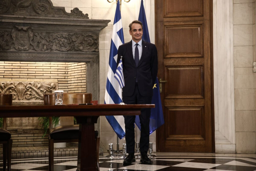Τι θα γίνει αν ο Κ. Μητσοτάκης βρεθεί κάτω από τον πήχη του 33% – Τα σενάρια για την επόμενη μέρα