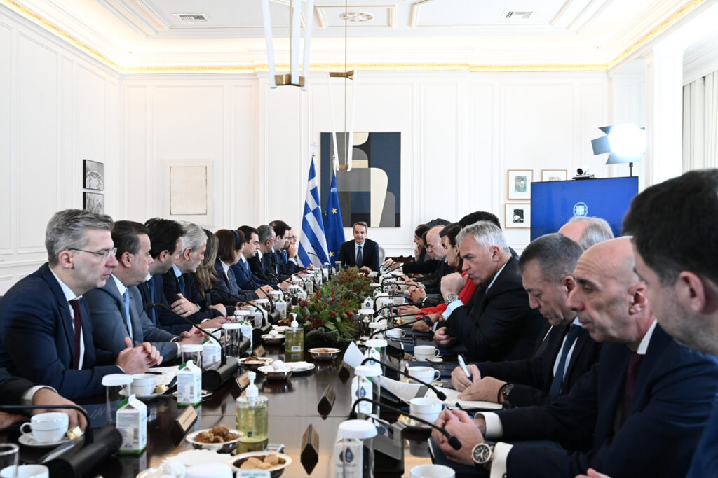 Με τα… δεσμά του γάμου από σήμερα η κυβέρνηση – Στο υπουργικό συμβούλιο ο νόμος