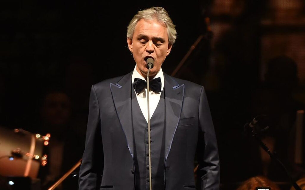 Ο Andrea Bocelli live στο Duomo του Μιλάνου
