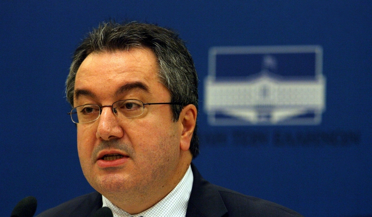Μόσιαλος: 4ο κύμα κορονοϊού στην Ελλάδα από τη μετάλλαξη Δέλτα – Ποιους θα πλήξει