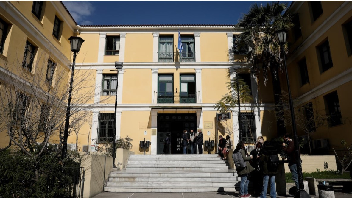 Βιασμός 15χρονου: Απολογούνται σήμερα στον ανακριτή δύο ακόμη ανήλικοι
