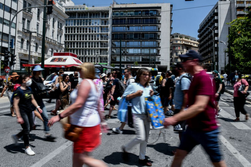Τα κέρδη αυξήθηκαν 17%, οι μισθοί μόλις 2% – Πρωταθλήτρια της ΕΕ στο… χάσμα η Ελλάδα την τριετία 2019 – 22