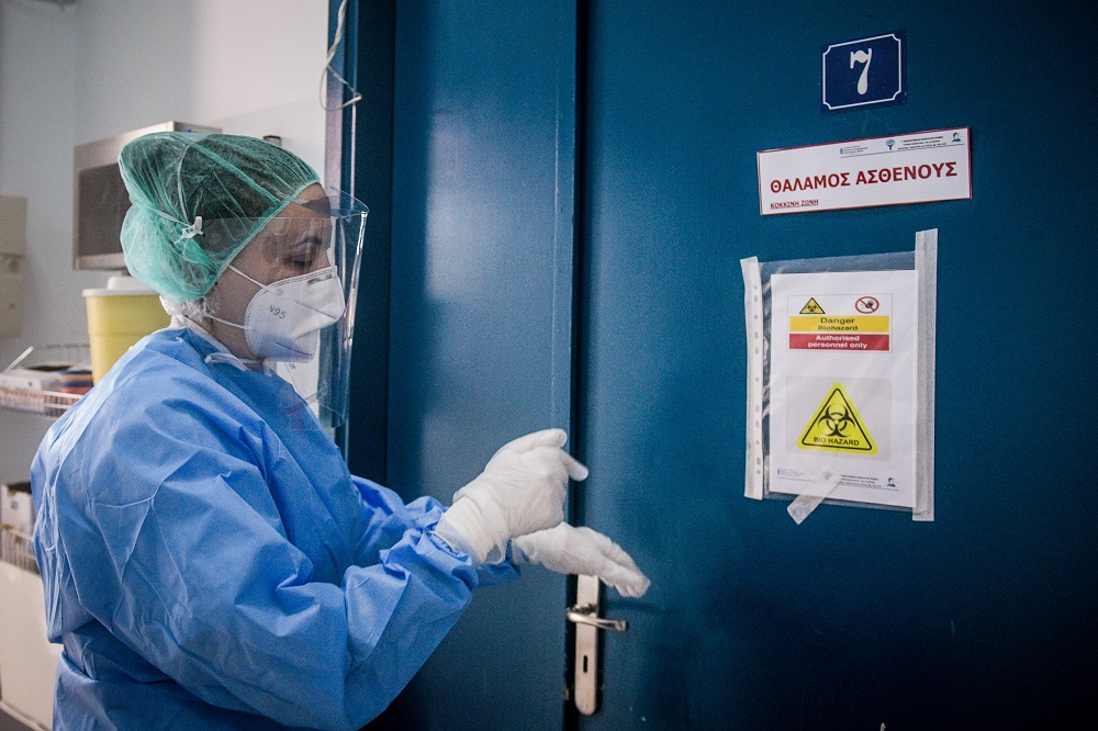 Σε απόγνωση 3.500 επαγγελματίες ιατρικοί επισκέπτες στους οποίους έχει απαγορευτεί η… εργασία