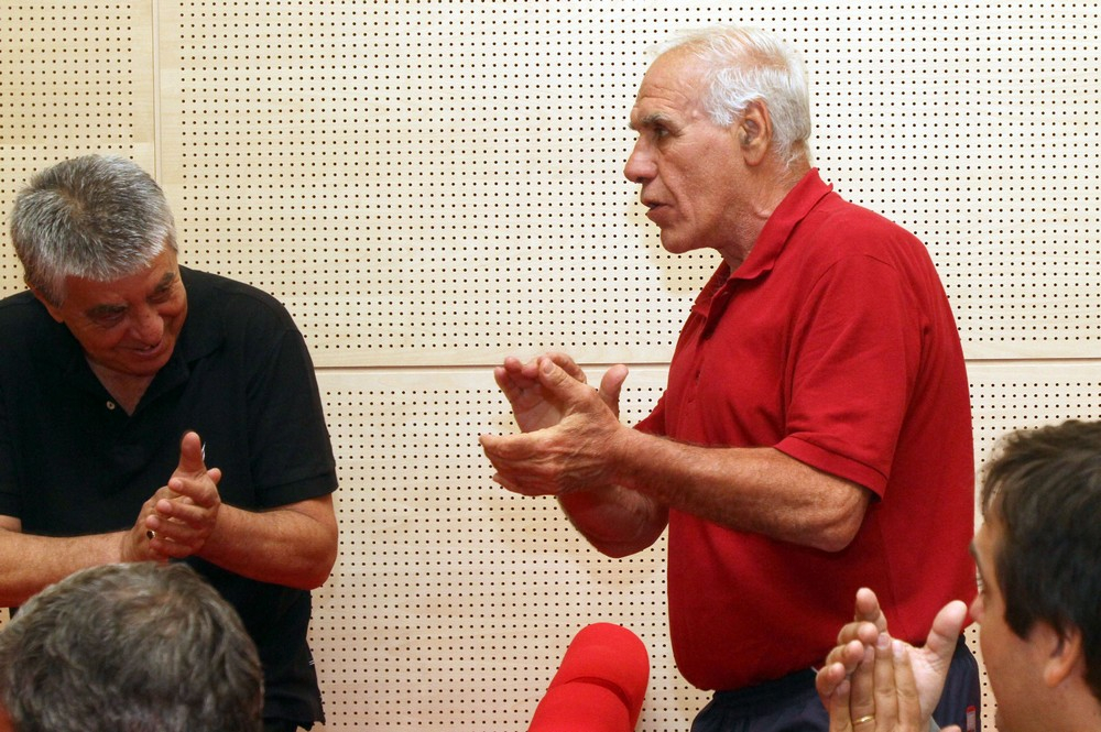 Πέθανε ο Νίκος Αλέφαντος 