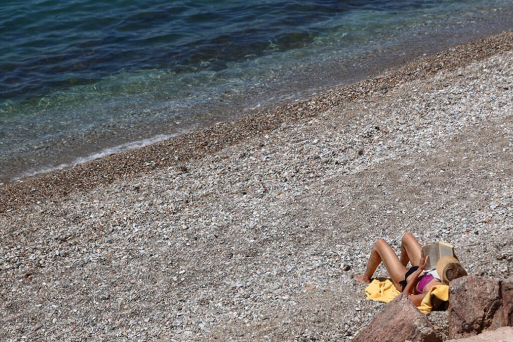 Athens’ coastal gems: Greece’s Blue Flag beaches unveiled