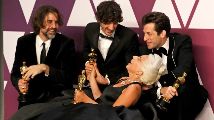 Κλεμμένο το τραγούδι «Shallow» που χάρισε το Όσκαρ στη Lady Gaga;