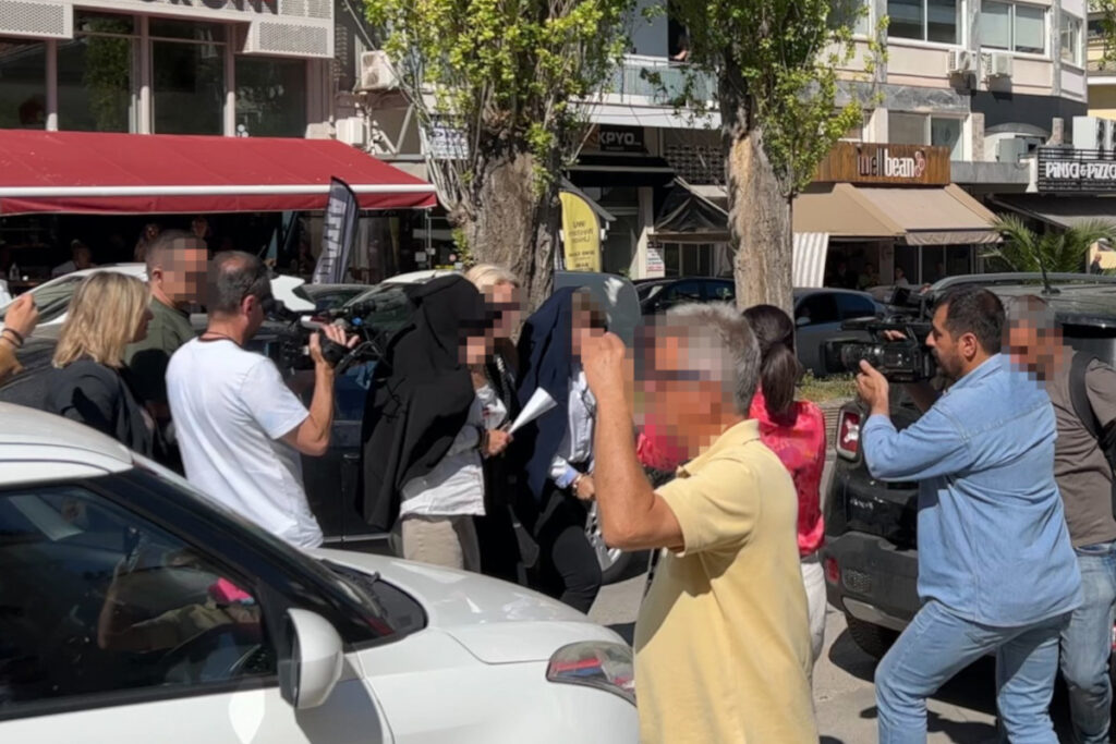Εκβιασμοί στη ΔΟΥ Χαλκίδας: Όλοι ελεύθεροι πλην της διευθύντριας και μιας υπαλλήλου