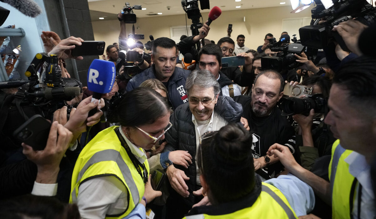 Βαρόνος ναρκωτικών, πρωταγωνιστής στο Narcos επιστέφει στην Κολομβία, μετά από 20 χρόνια σε φυλακή των ΗΠΑ