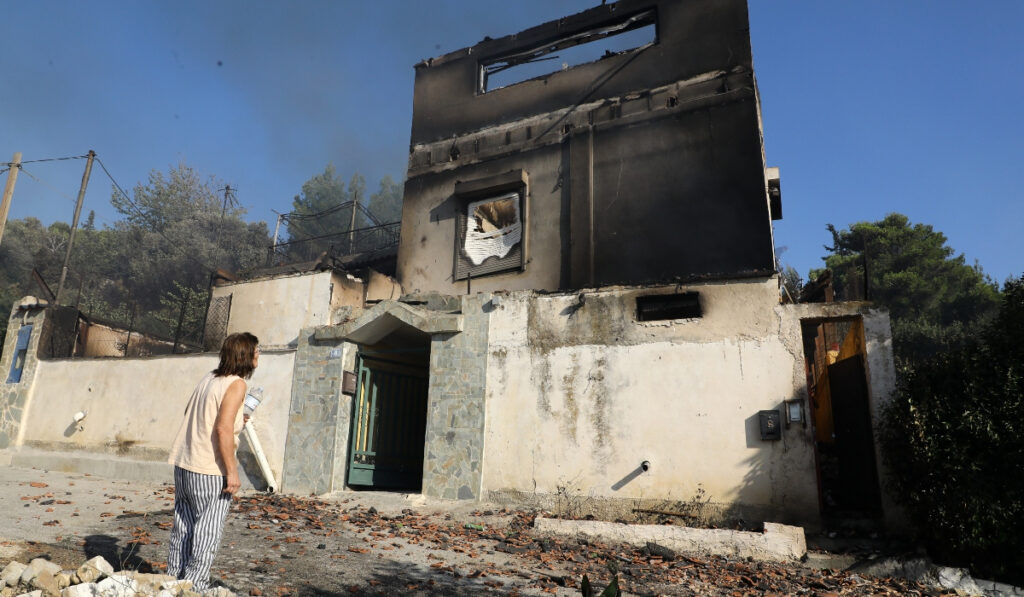Φωτιές: Τι γίνεται με εργαζόμενους που δεν πήγαν στη δουλειά τους λόγω ανωτέρας βίας