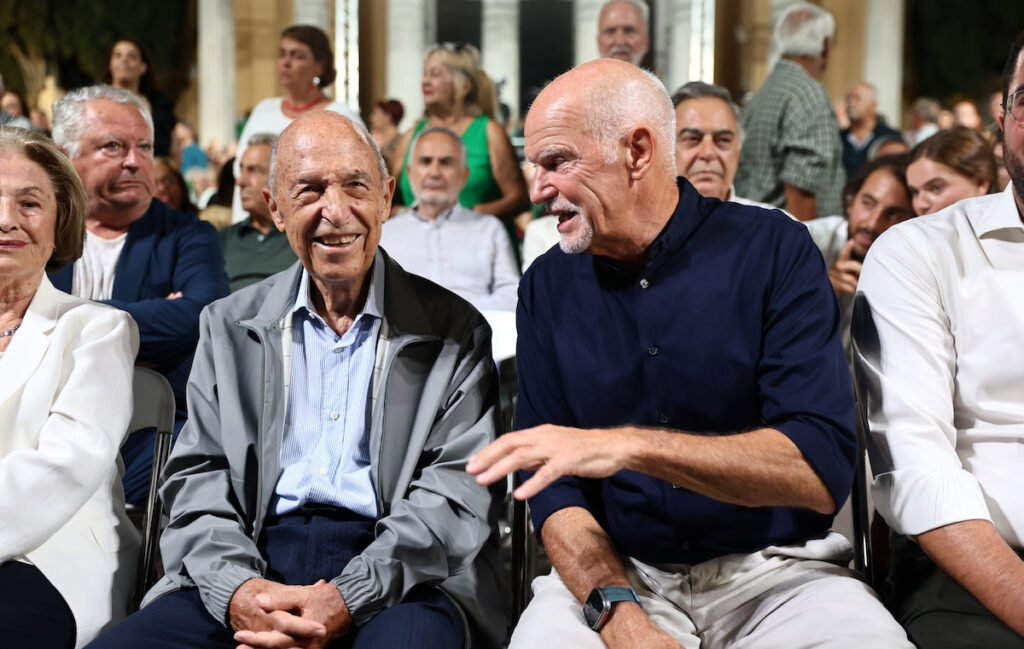 Γιώργος Παπανδρέου για Κώστα Σημίτη: «Η προσφορά του στην πατρίδα ήταν μεγάλη και θα αξιολογηθεί αναλόγως από την ιστορία»