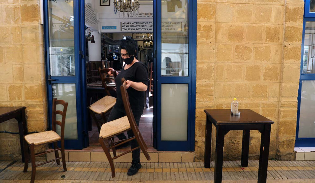 Κύπρος: Τέλος τα πιστοποιητικά στα καταστήματα λιανικού εμπορίου – Καταργείται και το Cyprus Flight Pass