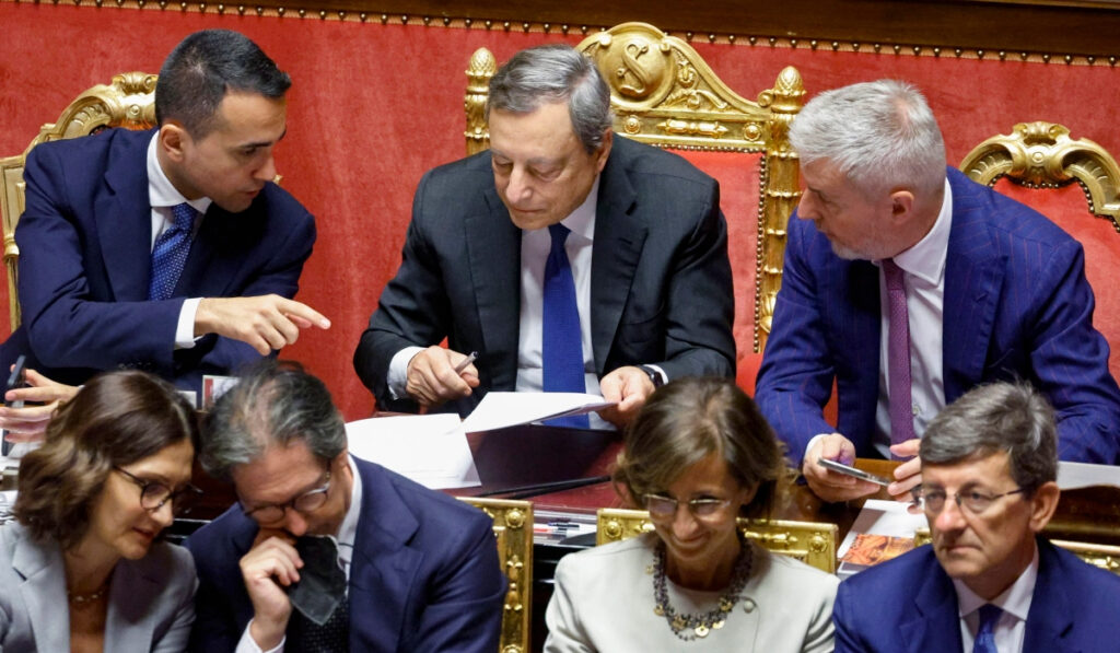 Θρίλερ Ντράγκι – Δεν τον ψήφισαν 5 Αστέρια, Λέγκα και Φόρτσα Ιτάλια