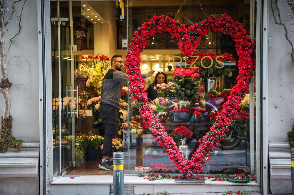 Ανθοπωλεία και λαϊκές αγορές: Τι ισχύει με το νέο lockdown
