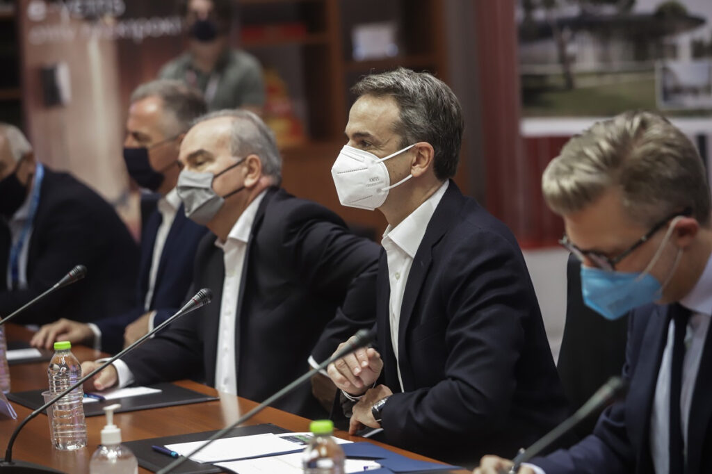 Μητσοτάκης προς Επιμελητήρια: Βρισκόμαστε στην αρχή ενός μεγάλου αναπτυξιακού κύκλου