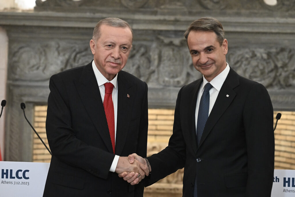 Προετοιμάζεται συνάντηση Μητσοτάκη – Ερντογάν: Τι συζητούν Ελλάδα και Τουρκία