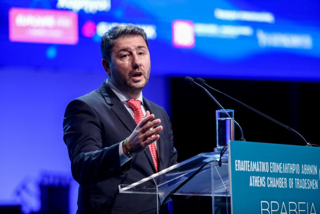 Ανδρουλάκης: Αυτά προτείνει το ΠΑΣΟΚ για ρύθμιση χρεών και Ταμείο Ανάκαμψης