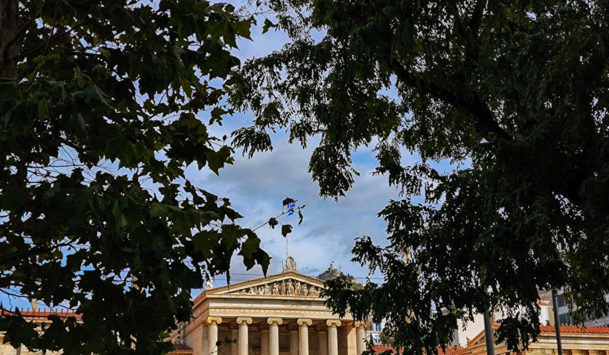 Σάκης Αρναούτογλου: Ο καιρός φέρνει σταδιακά κρύο – Τι γίνεται με τις βροχές