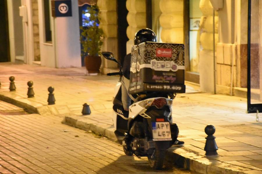 Υπουργείο Εργασίας για delivery: Τα δικαιώματα των διανομέων