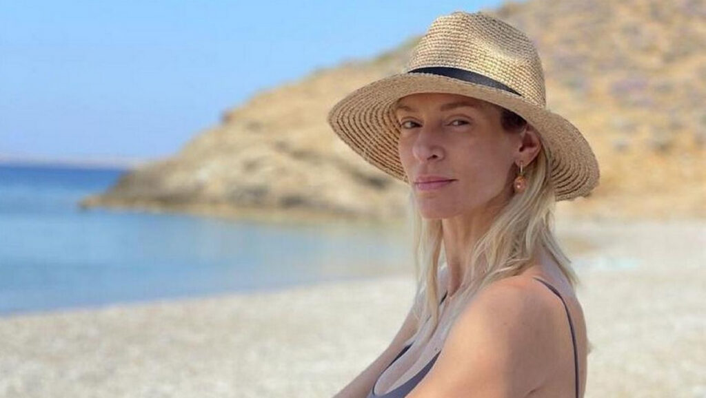 Ζέτα Δούκα: Ποζάρει με μαγιό και στέλνει δυνατό μήνυμα στις γυναίκες