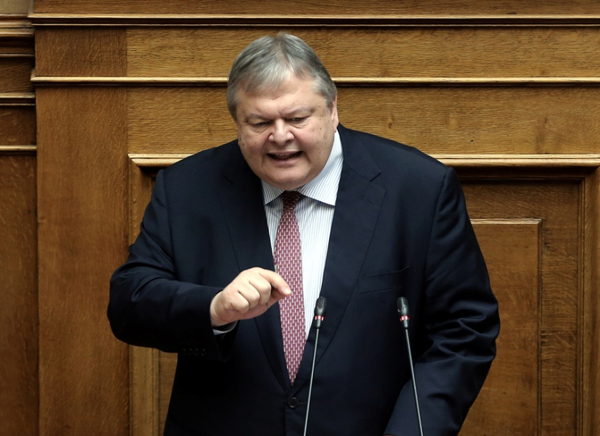 Πώς αποχαιρετά τη Βουλή ο Βενιζέλος