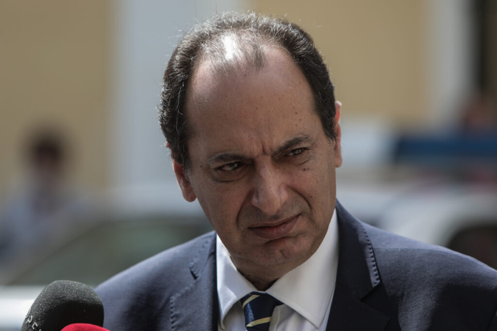 Σπίρτζης σε Μητσοτάκη – Θεοδωρικάκο: Ακόμη δεν έχουν ενημερωθεί για τις σχέσεις στελεχών τους με τη Greek Mafia;