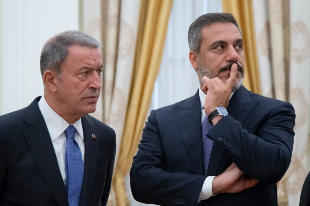 Τουρκία: Αλλάζει τους Πρέσβεις σε Κίεβο και Μόσχα ο Φιντάν