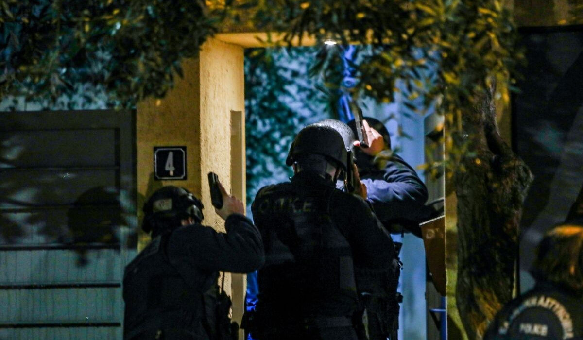 Νέα Ιωνία: Μυστήριο με τον διαρρήκτη που εισέβαλε σε σπίτι αστυνομικού
