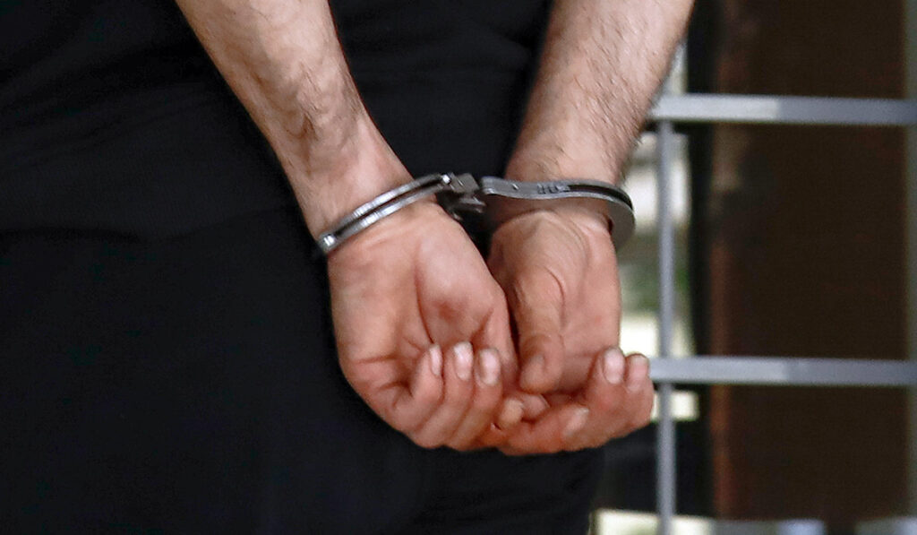 Χειροπέδες σε δύο ανήλικους για έξι κλοπές μοτοσυκλετών – Τις διέλυαν και πουλούσαν τα ανταλλακτικά