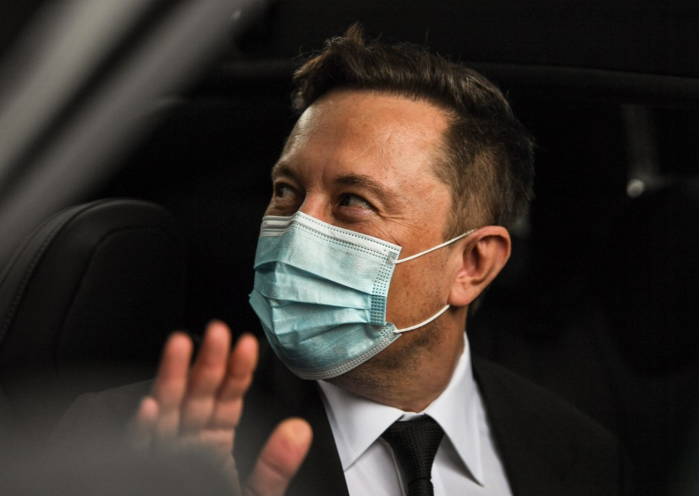 Με κορονοϊό ο Elon Musk – Αμφισβητεί τα τεστ