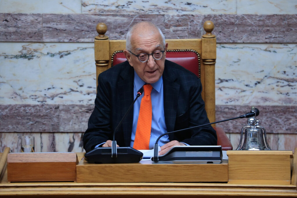 Κακλαμάνης για Τέμπη: Η Βουλή δεν απέκρυψε τίποτα – Όποιος θέλει μπορεί να λάβει γνώση της δικογραφίας