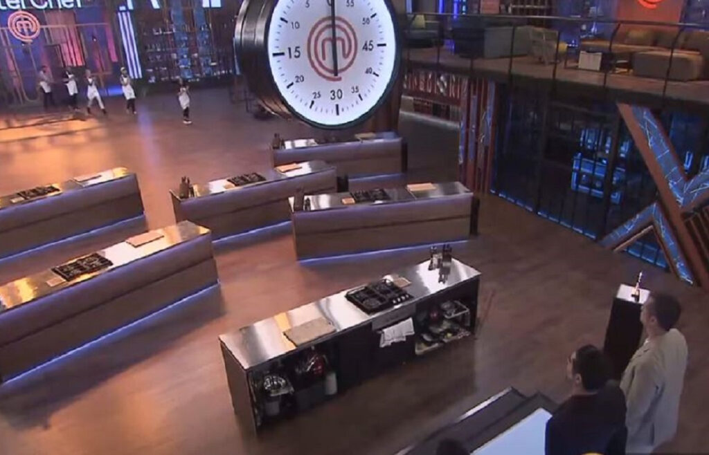 MasterChef 2023 spoiler: Ο Γιάννης Λουκάκος δίνει το εισιτήριο για την τελική 3άδα