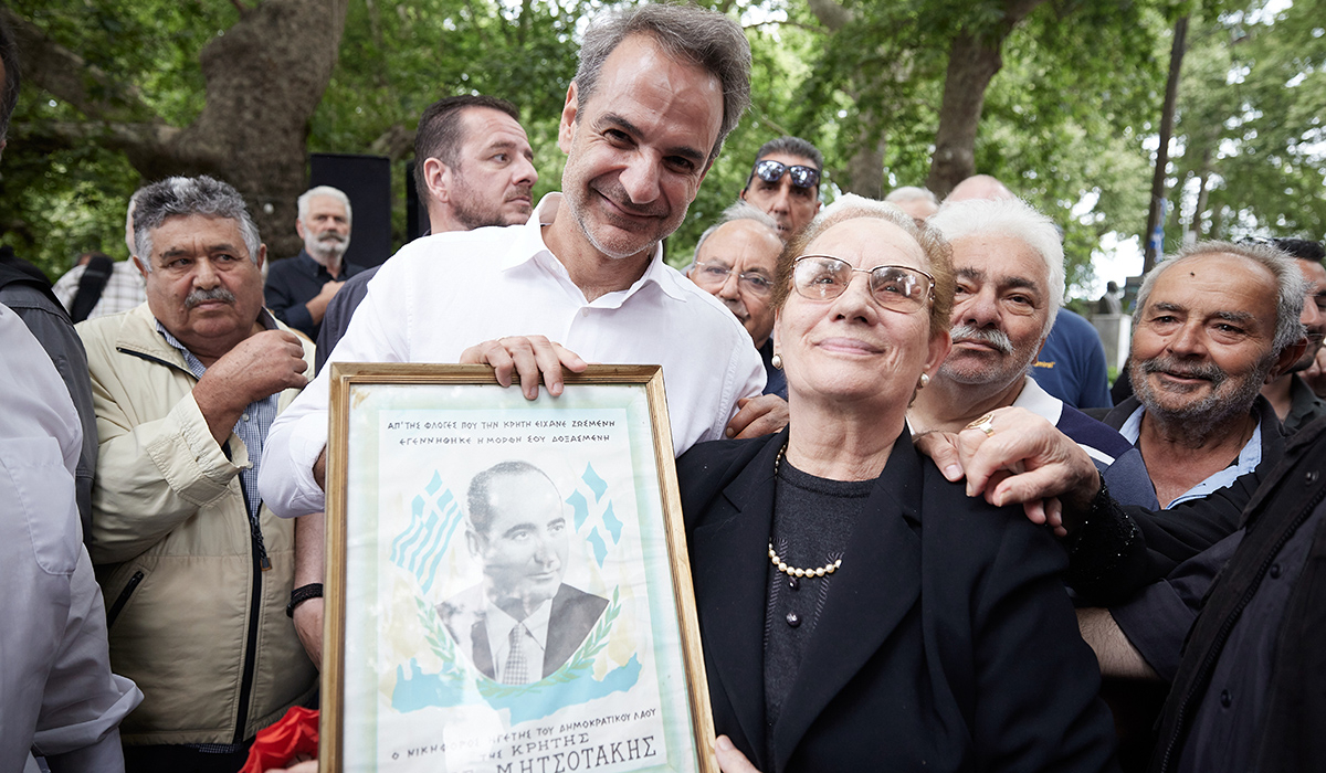 Επίθεση Μητσοτάκη σε ΣΥΡΙΖΑ και ΠΑΣΟΚ για τη φορολογία: Έχουν χάσει τα αυγά και τα πασχάλια