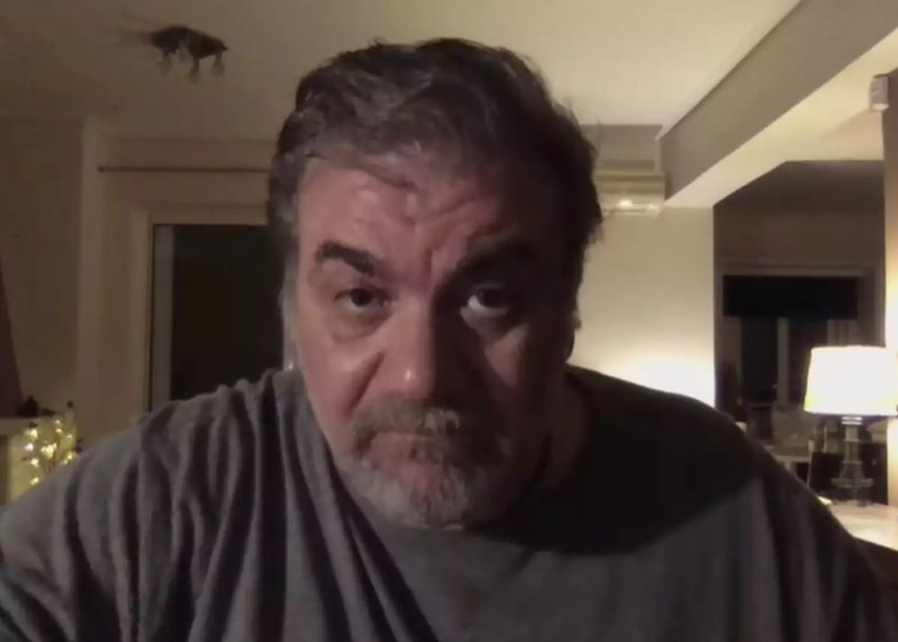 Δημήτρης Σταρόβας: Μου γράφουν «χοντρέ, να βιάσουν την κόρη σου», είναι άρρωστοι