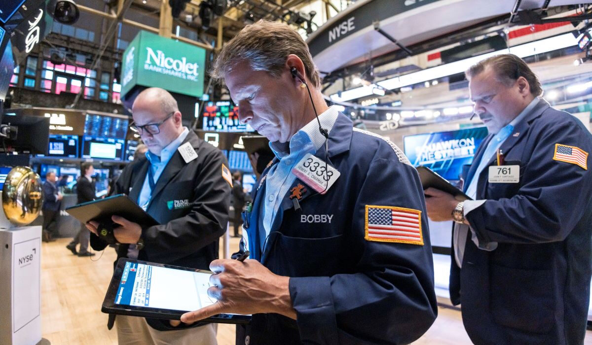 Τραπεζικό δράμα στη Wall Street: Εξανεμίστηκαν τα κέρδη του Dow Jones για το 2023