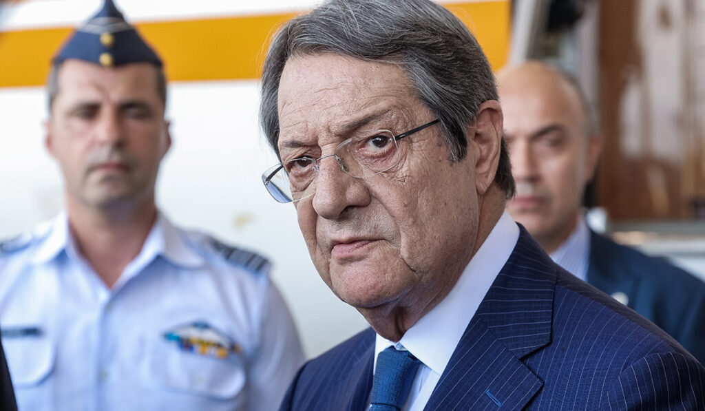 Ο Αναστασιάδης «διαψεύδει» Εστία μετά από τρεις μέρες!