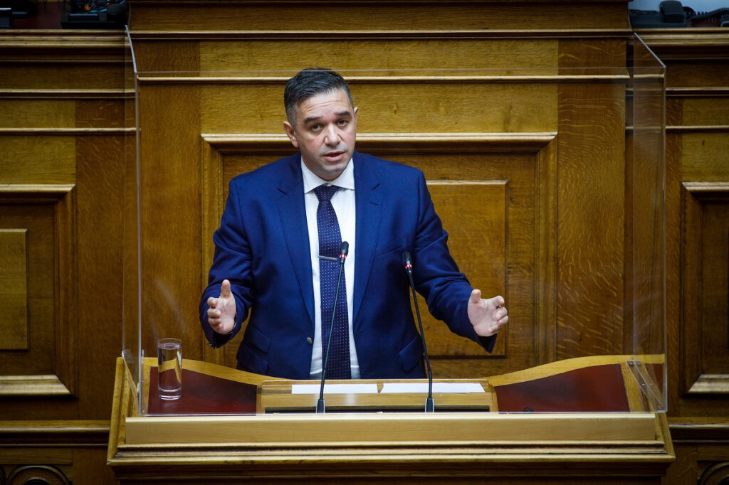 Μετά τον Πάτση ο Χειμάρας – Κρύβουν τα «ατοπήματα» κάτω από το χαλί