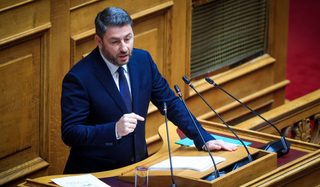 Ανδρουλάκης: Όσο πιο χαμηλά ρίχνετε τον πήχη, τόσο πιο εύκολα τον ξεπερνάτε