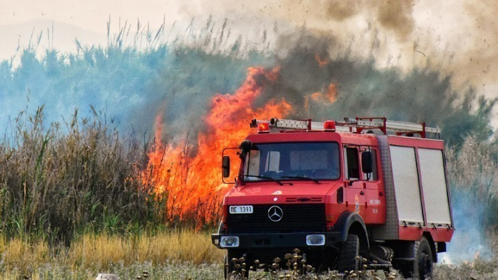 Πυρκαγιά σε δασική έκταση στον Ασπρόπυργο