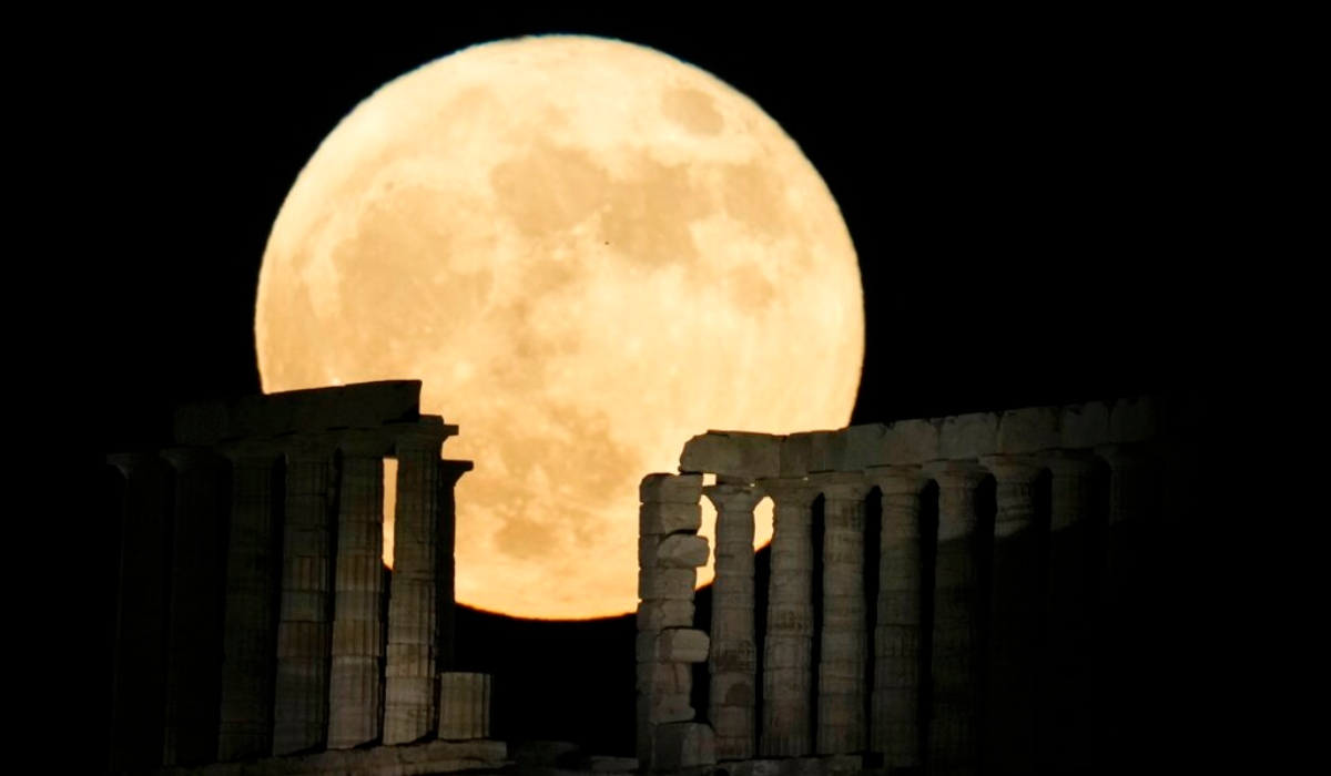 Πανσέληνος Ιουνίου 2023: Πότε θα δούμε το «Φεγγάρι της Φράουλας»