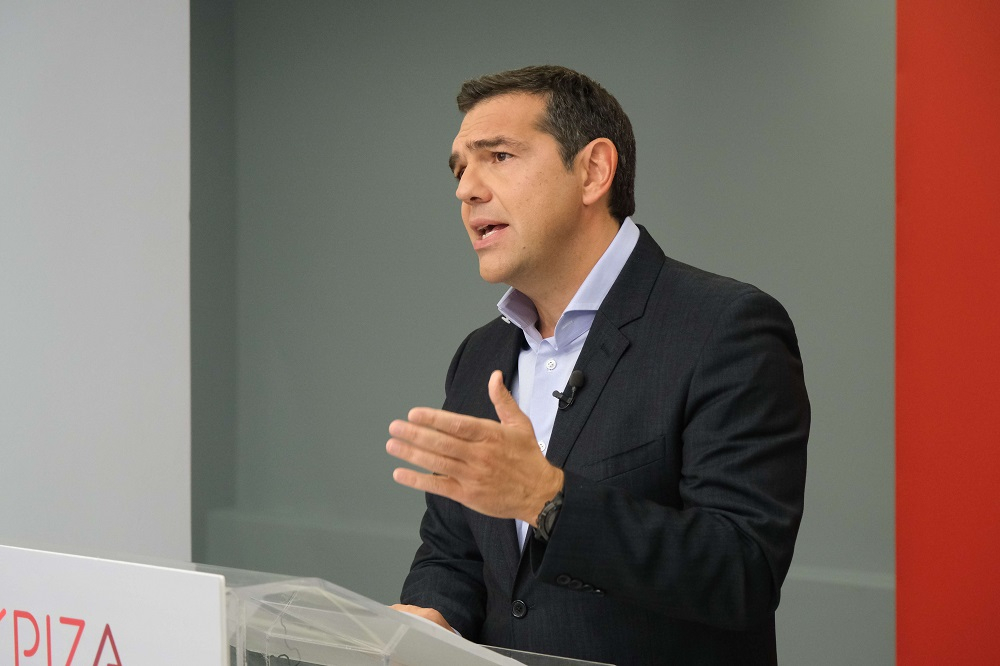 Τσίπρας: Ιδεολογικά αντίθετη με το ΕΣΥ η ΝΔ – Νέο ΕΣΥ με 15.000 προσλήψεις, αυξήσεις μισθών και 7% ΑΕΠ για την υγεία